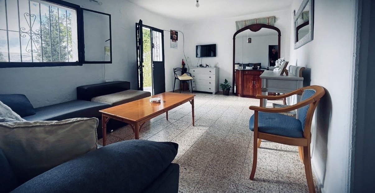 2 slaapkamer Finca/Landhuis te koop in Antequera met garage - € 129.500 (Ref: 9335556)