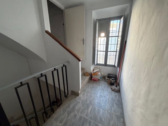 4 soveværelse Byhus til salg i Fuente de Piedra - € 59.500 (Ref: 9338577)