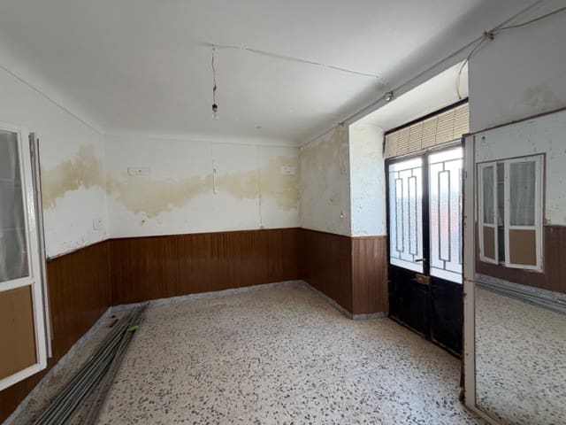 4 soveværelse Byhus til salg i Fuente de Piedra - € 59.500 (Ref: 9338577)