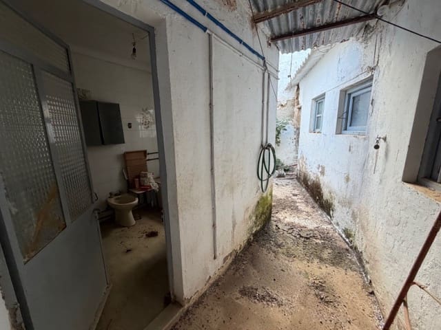 4 soveværelse Byhus til salg i Fuente de Piedra - € 59.500 (Ref: 9338577)