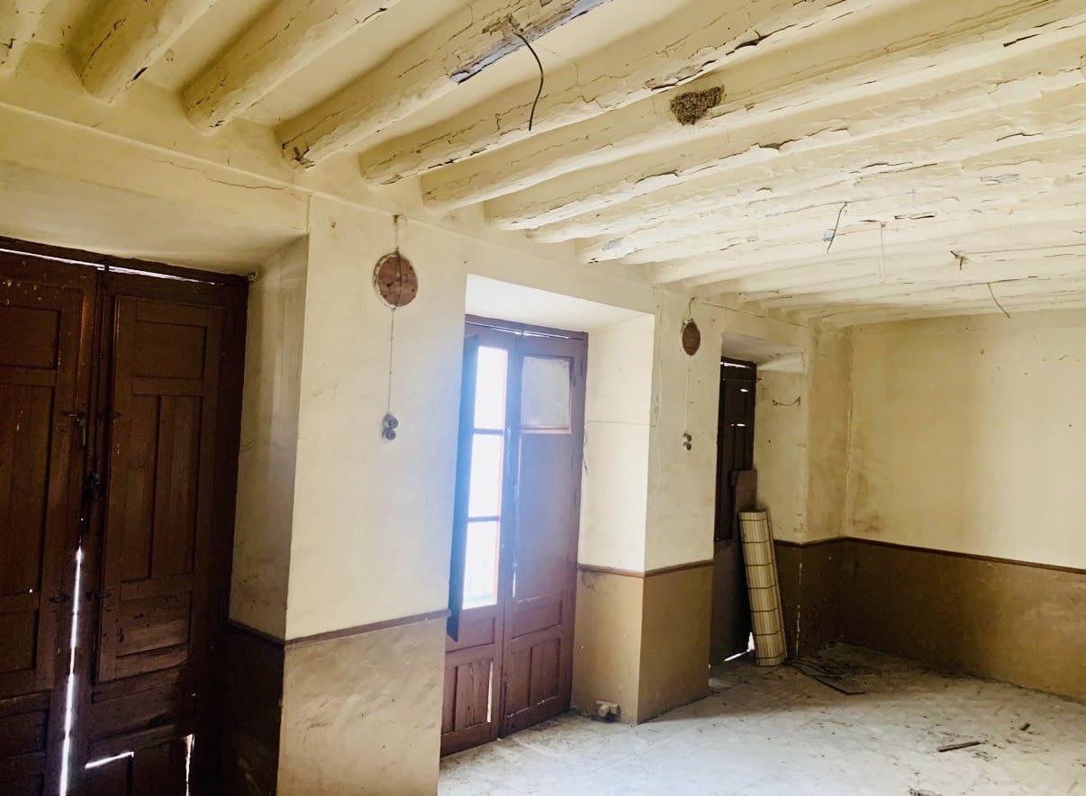 5 soverom Hus til salgs i Iznajar - € 90 000 (Ref: 9345680)