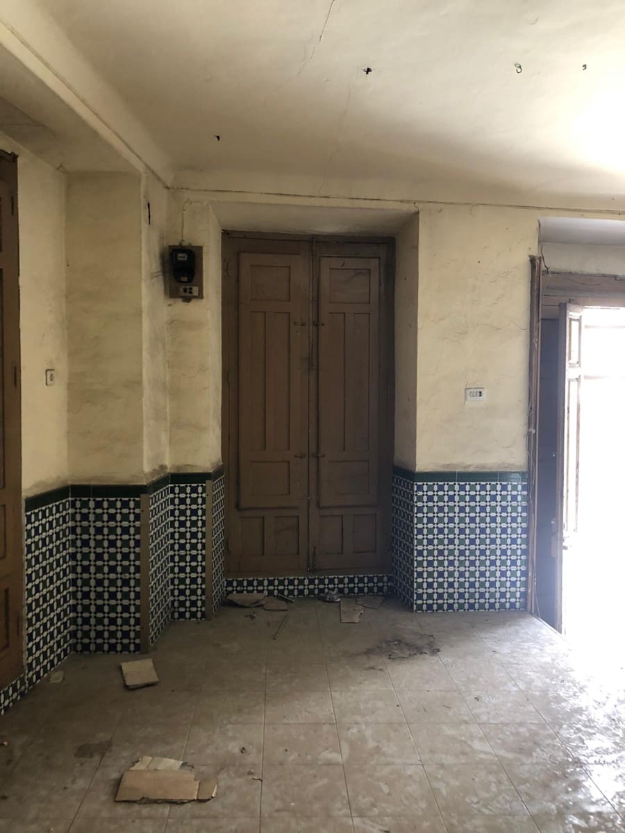 5 soverom Hus til salgs i Iznajar - € 90 000 (Ref: 9345680)