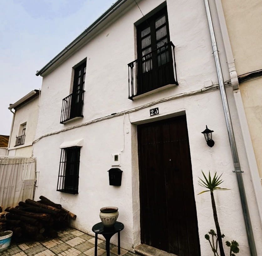 4 soveværelse Byhus til salg i Fuente de Piedra - € 149.950 (Ref: 9349948)