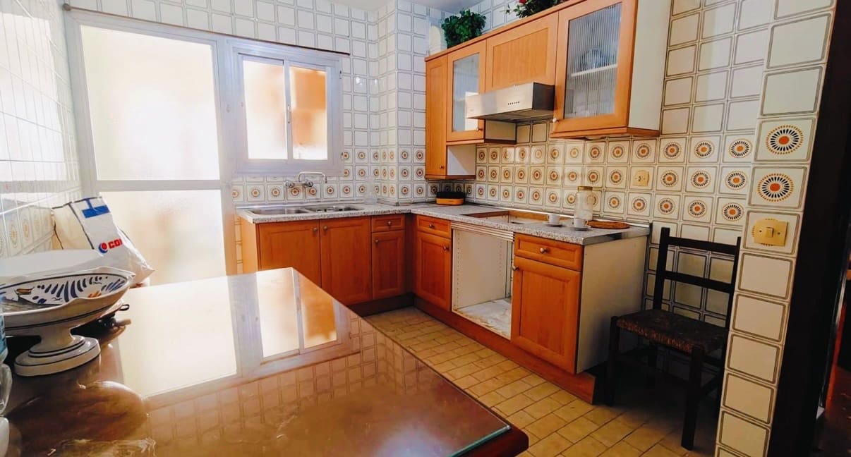 Apartamento de 4 habitaciones en Málaga ciudad en venta con garaje - 350.000 € (Ref: 9349949)