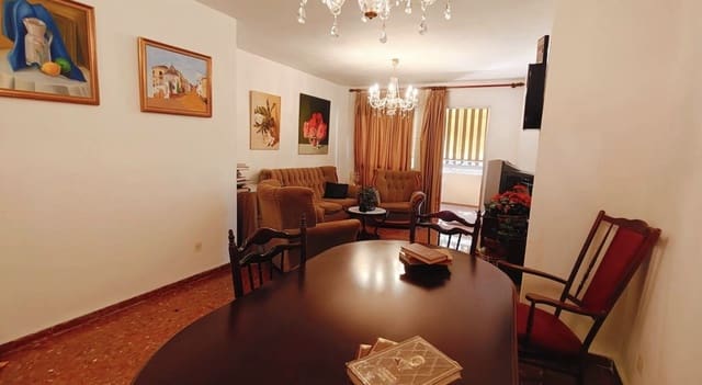 Apartamento de 4 habitaciones en Málaga ciudad en venta con garaje - 350.000 € (Ref: 9349949)