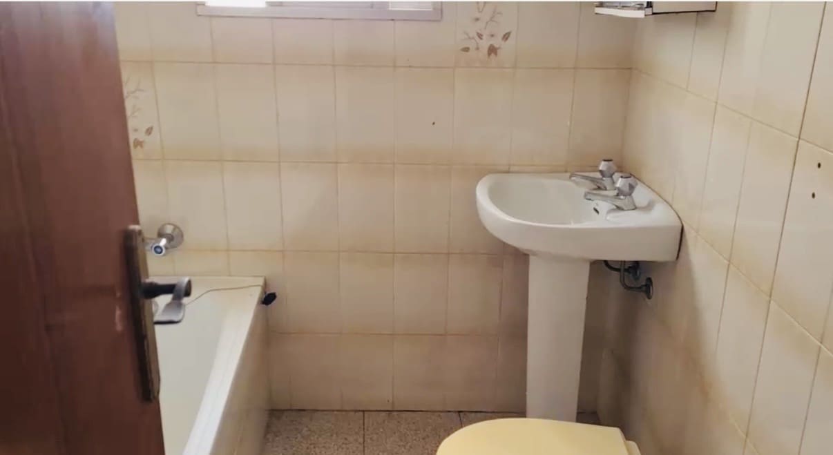 5 sovrum Hus till salu i Teba - 69 950 € (Ref: 9356462)