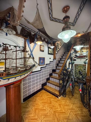 4 soverom Kommersiell til salgs i Málaga by - € 725 000 (Ref: 9378132)