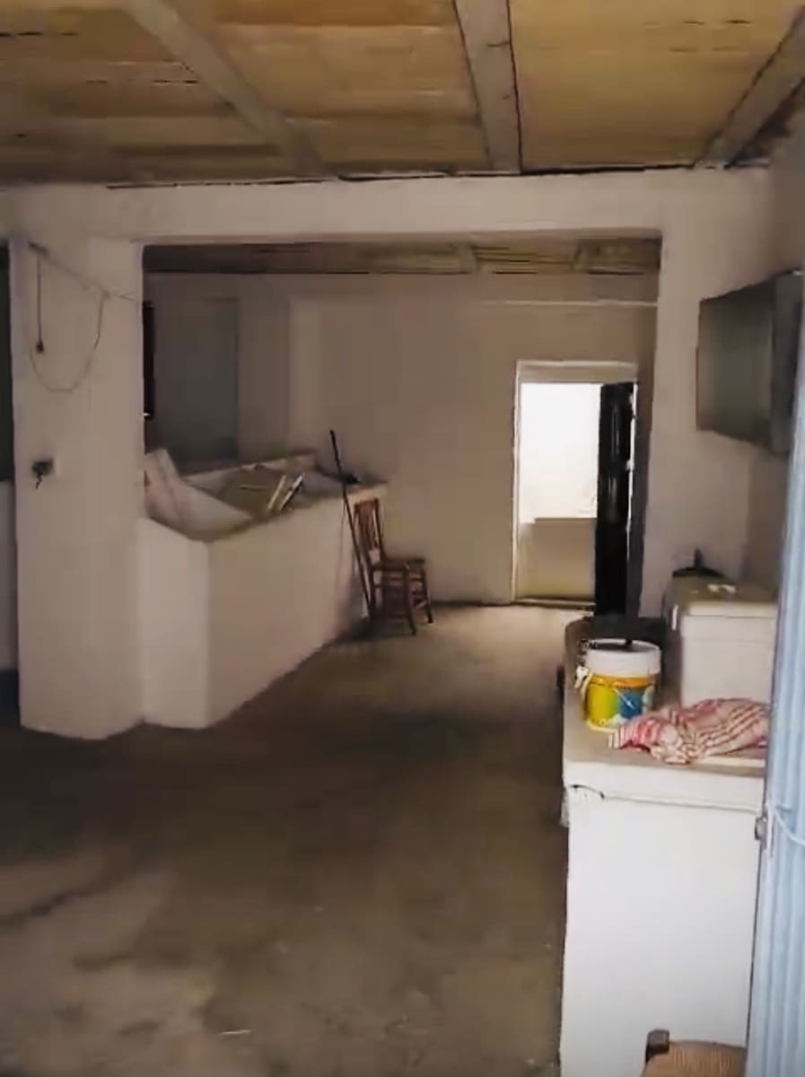 Byhus til salg i Villanueva de Tapia - € 28.000 (Ref: 9384802)