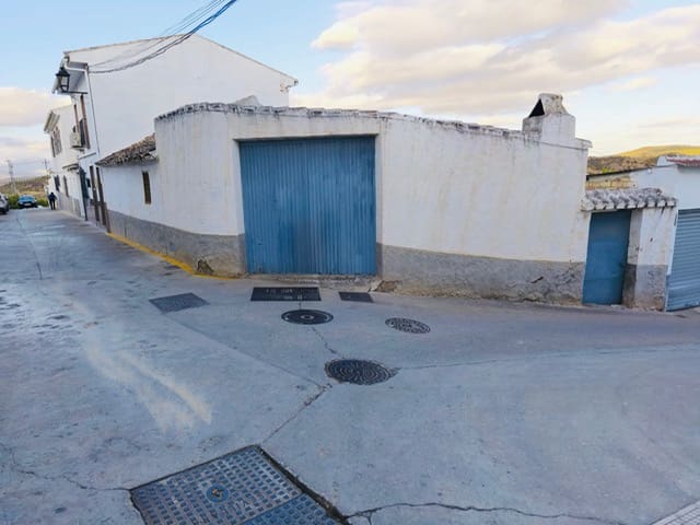 Huis te koop in Villanueva de Tapia - € 25.000 (Ref: 9384806)