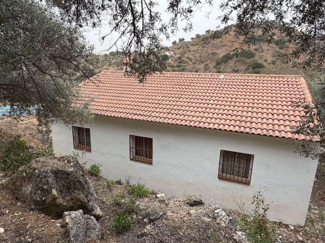 3 sypialnia Finka/Dom wiejski na sprzedaż w Colmenar z basenem - 165 000 € (Ref: 9388165)