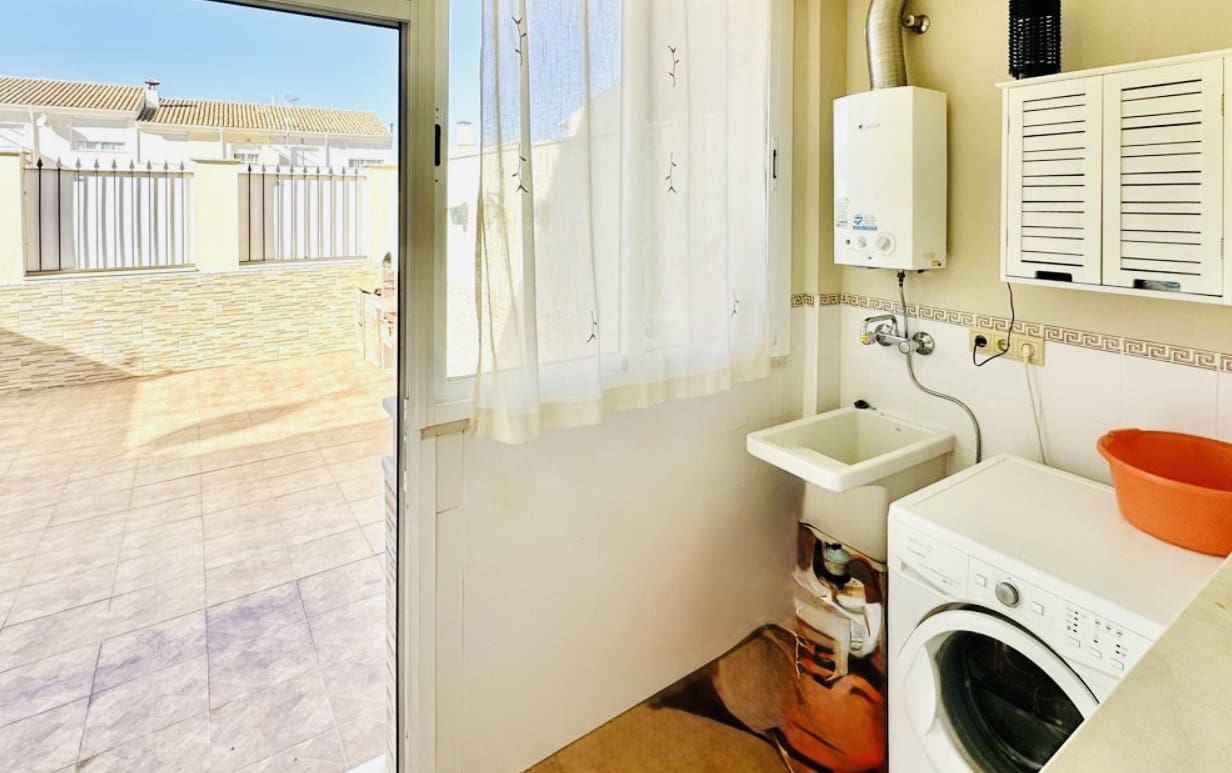 3 camera da letto Villa in vendita in Humilladero con piscina garage - 199.000 € (Rif: 9396796)