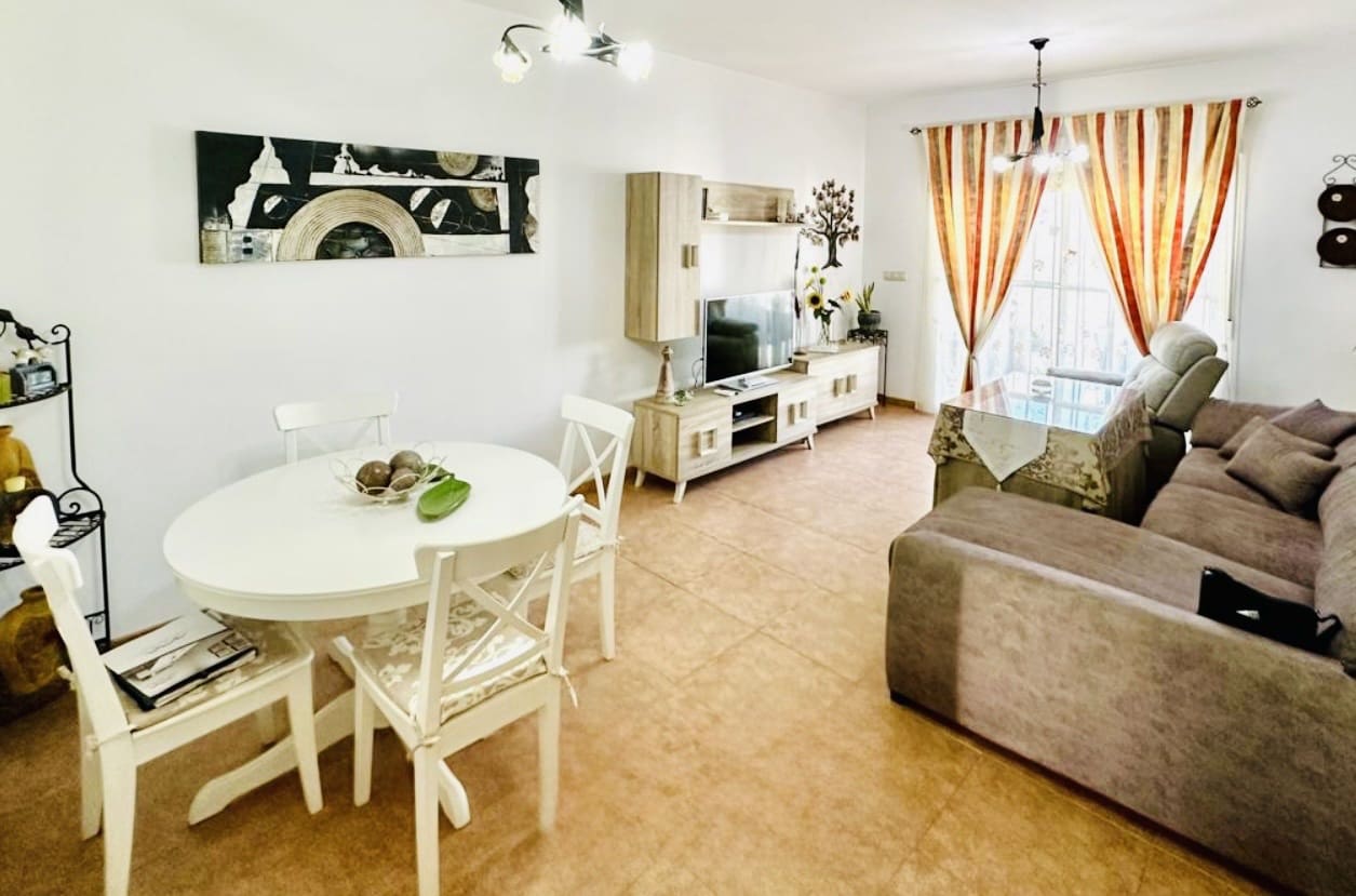 3 camera da letto Villa in vendita in Humilladero con piscina garage - 199.000 € (Rif: 9396796)