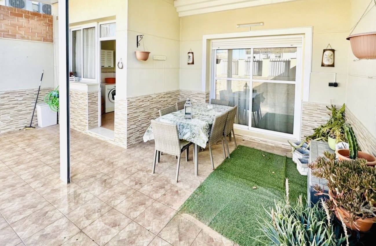 3 camera da letto Villa in vendita in Humilladero con piscina garage - 199.000 € (Rif: 9396796)