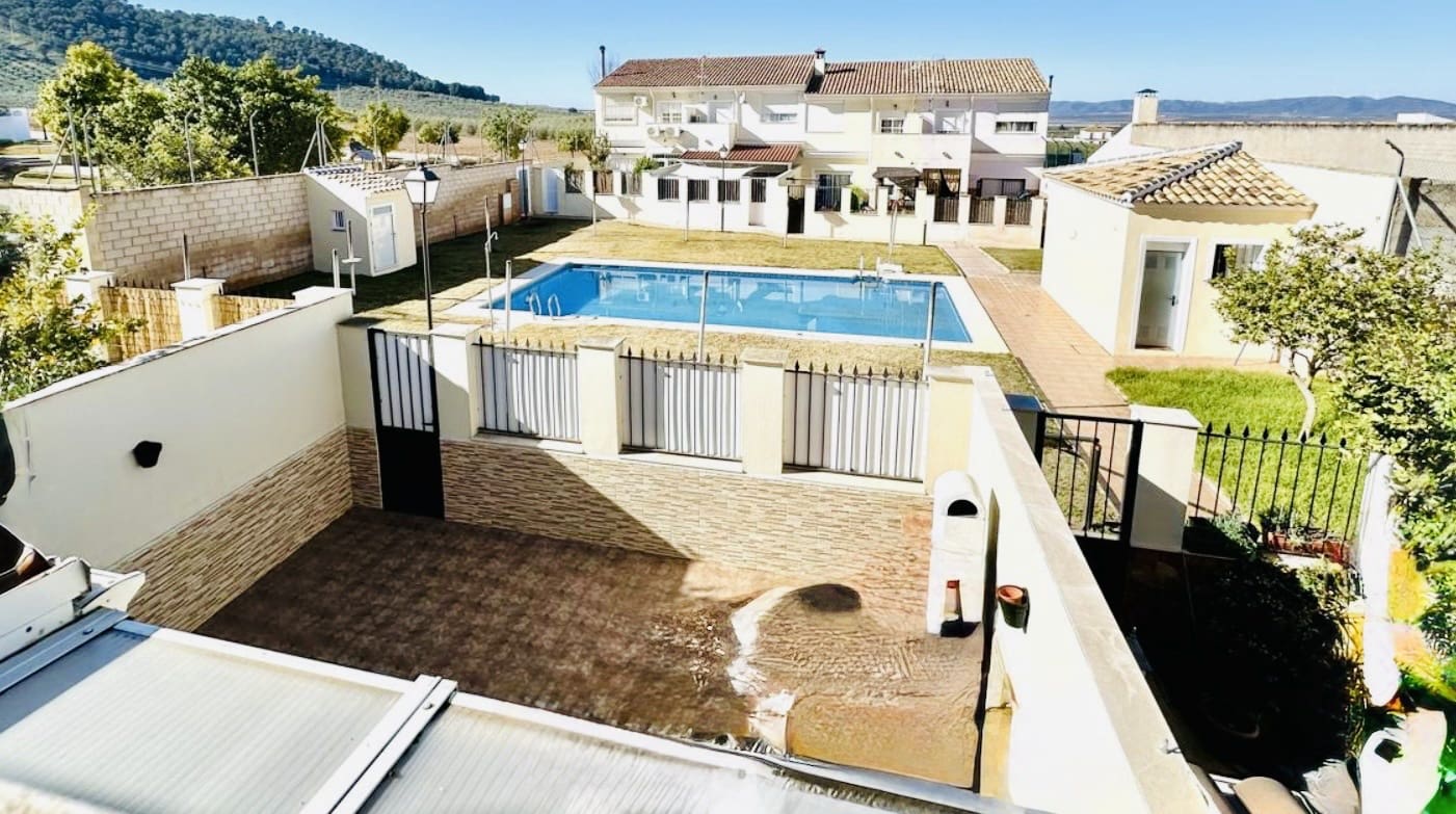 3 camera da letto Villa in vendita in Humilladero con piscina garage - 199.000 € (Rif: 9396796)