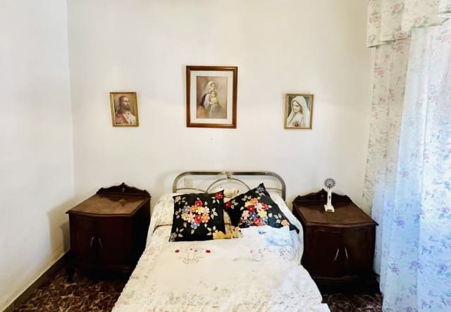 3 soveværelse Byhus til salg i Humilladero med garage - € 197.600 (Ref: 9396800)