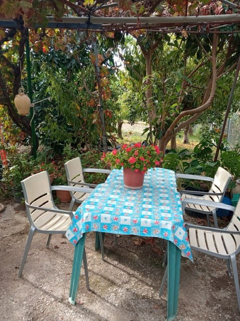 3 bedroom Finca/Country House for sale in Periana - € 109,000 (Ref: 9409836)