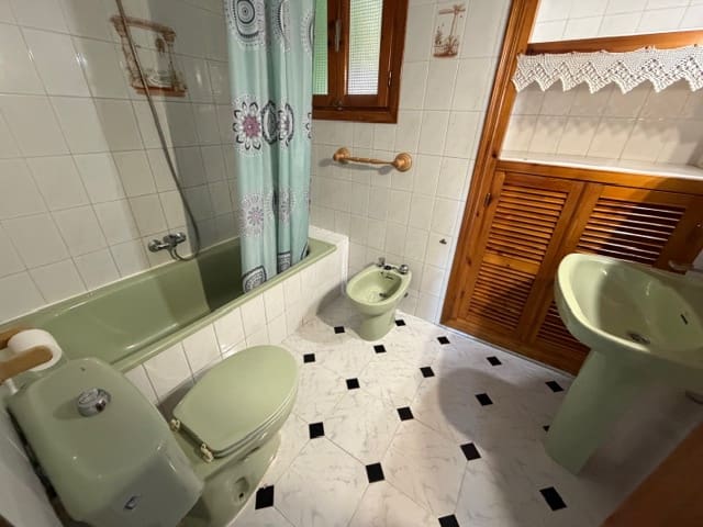 3 slaapkamer Appartement te huur in Mollina - € 600 (Ref: 9418791)