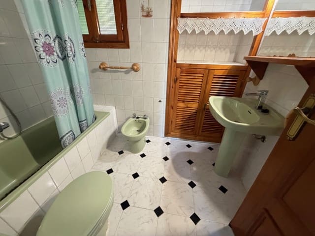 3 slaapkamer Appartement te huur in Mollina - € 600 (Ref: 9418791)