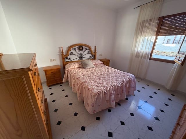 3 slaapkamer Appartement te huur in Mollina - € 600 (Ref: 9418791)