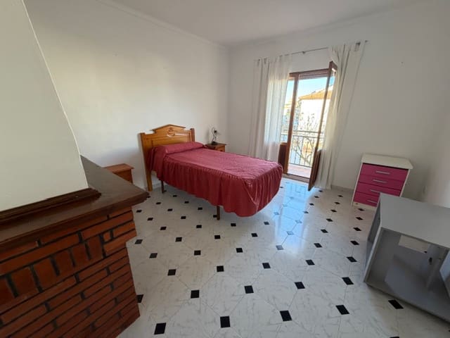 3 slaapkamer Appartement te huur in Mollina - € 600 (Ref: 9418791)