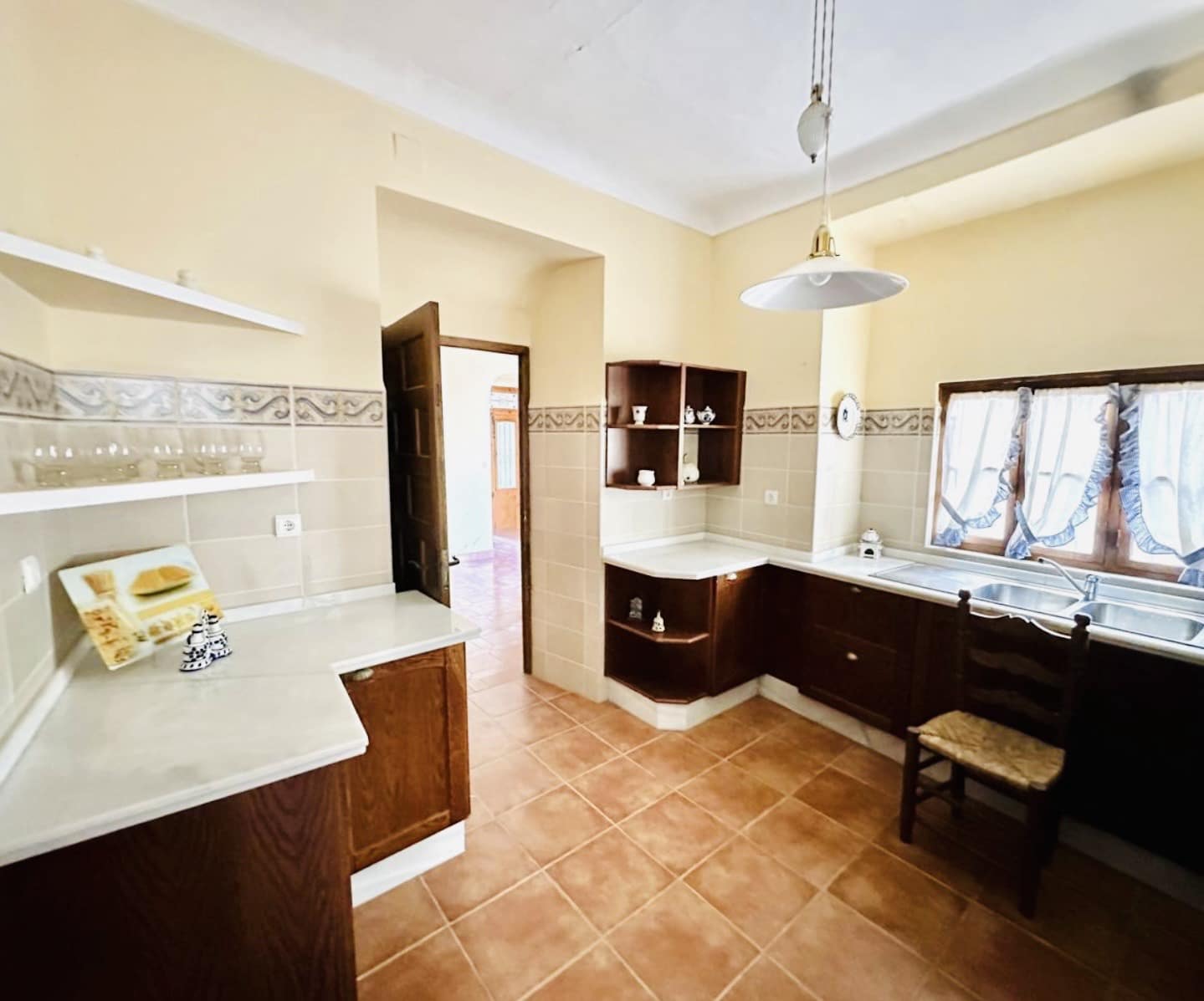 4 bedroom Townhouse for sale in Fuente de Piedra - € 170,000 (Ref: 9428941)