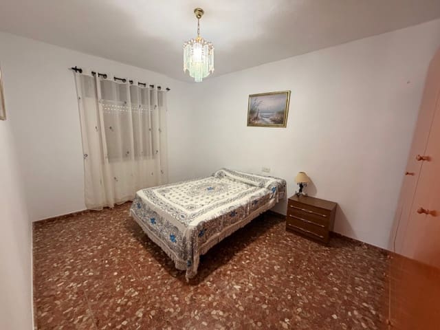 Chalet de 2 habitaciones en Villanueva del Rosario en venta con garaje - 365.000 € (Ref: 9442809)