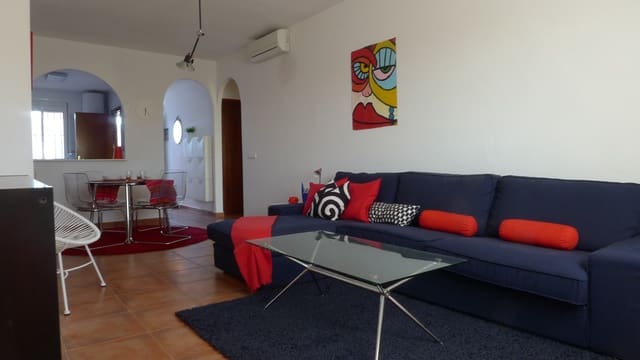 2 bedroom Apartment for sale in Fuente de Piedra with garage - € 106,000 (Ref: 9462730)