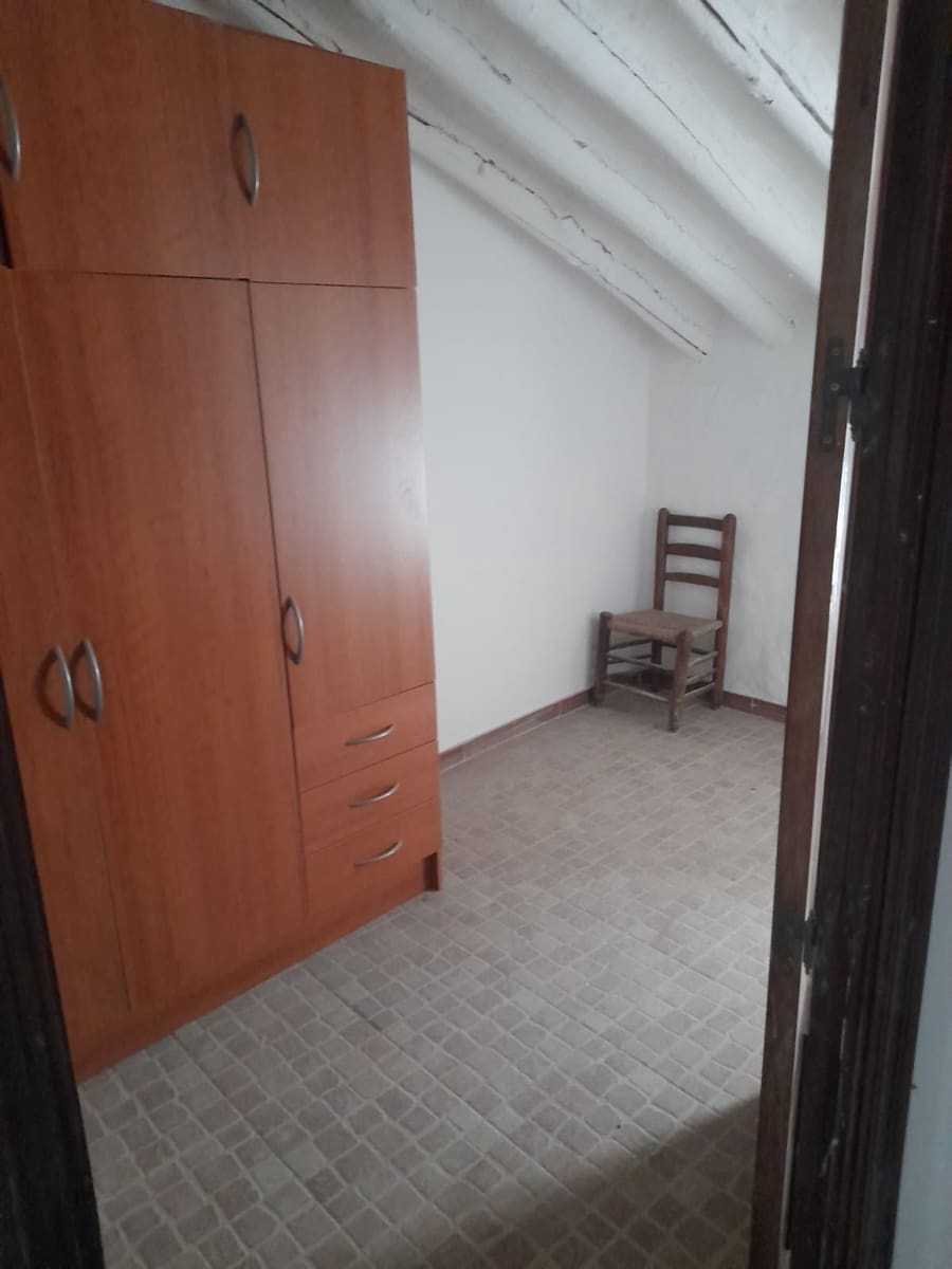 Casa de 3 habitaciones en Colmenar en venta - 126.000 € (Ref: 9467836)