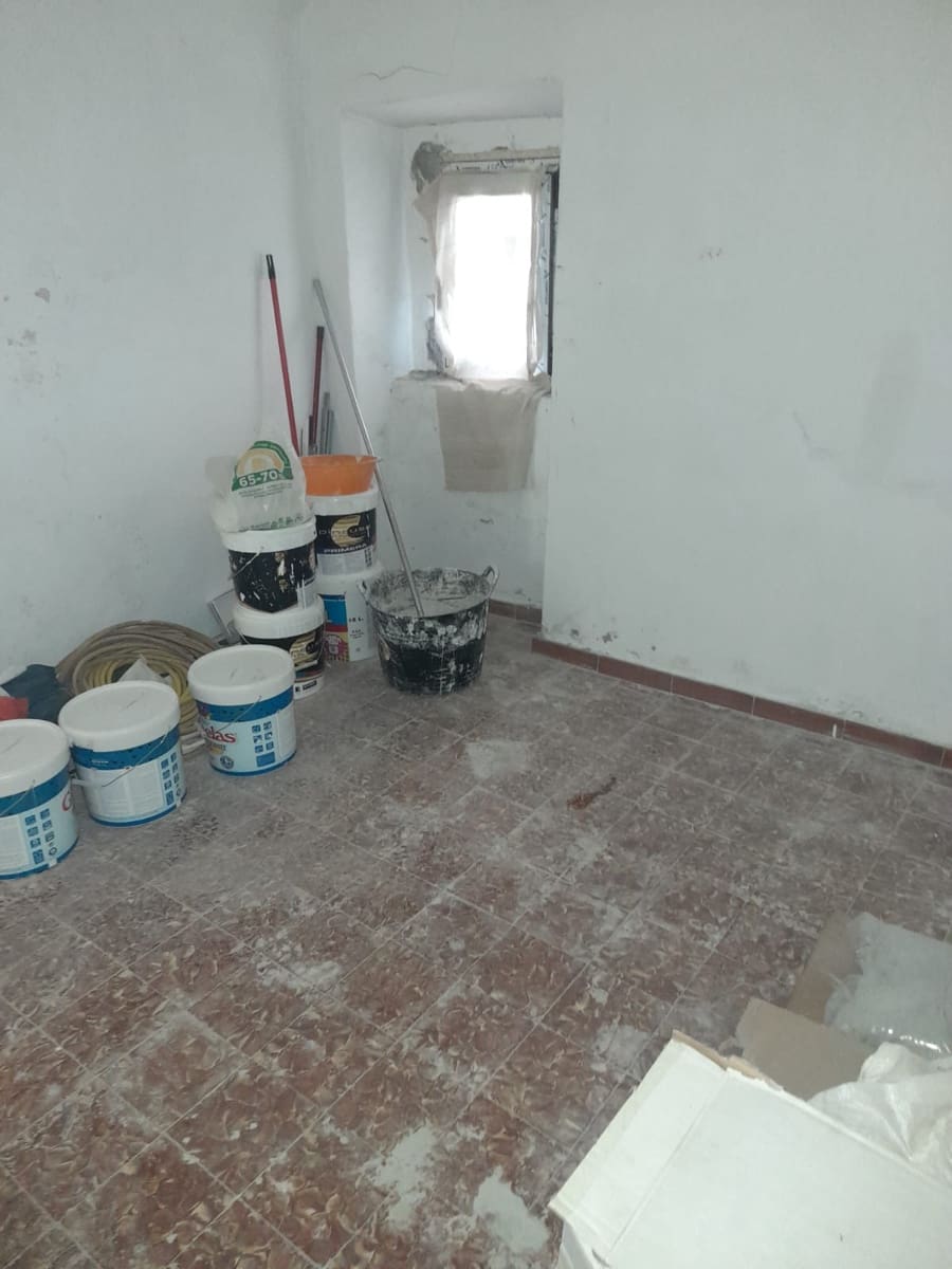 Casa de 3 habitaciones en Colmenar en venta - 126.000 € (Ref: 9467836)