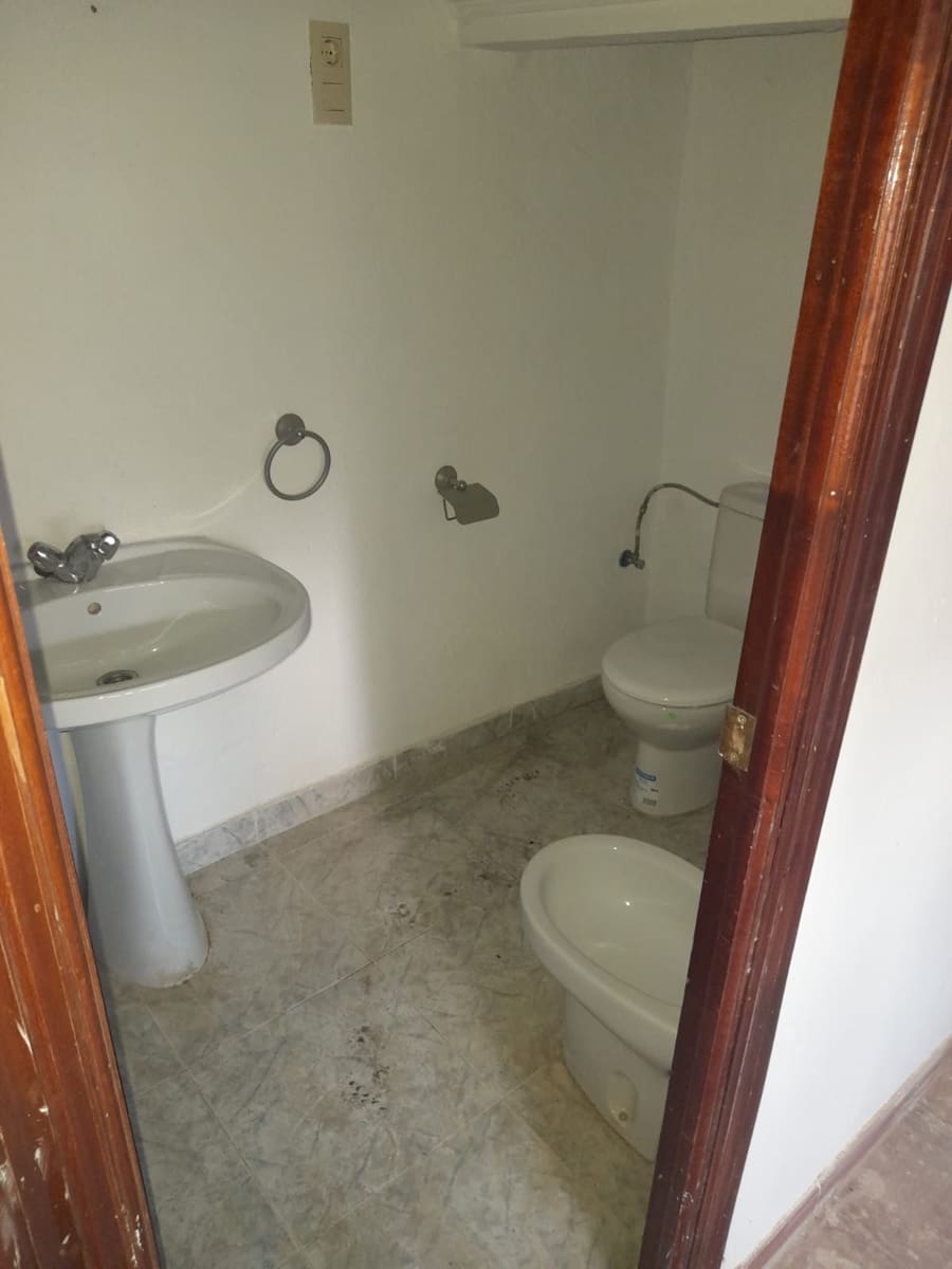 Casa de 3 habitaciones en Colmenar en venta - 126.000 € (Ref: 9467836)