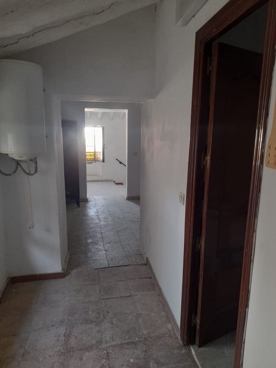 Casa de 3 habitaciones en Colmenar en venta - 126.000 € (Ref: 9467836)