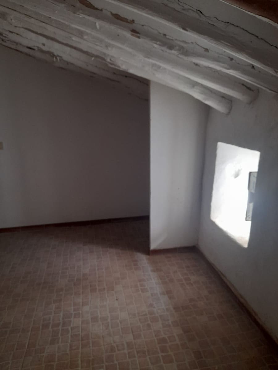 Casa de 3 habitaciones en Colmenar en venta - 126.000 € (Ref: 9467836)
