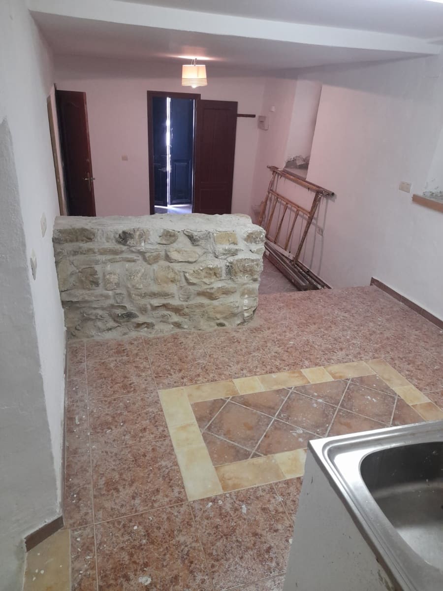 Casa de 3 habitaciones en Colmenar en venta - 126.000 € (Ref: 9467836)