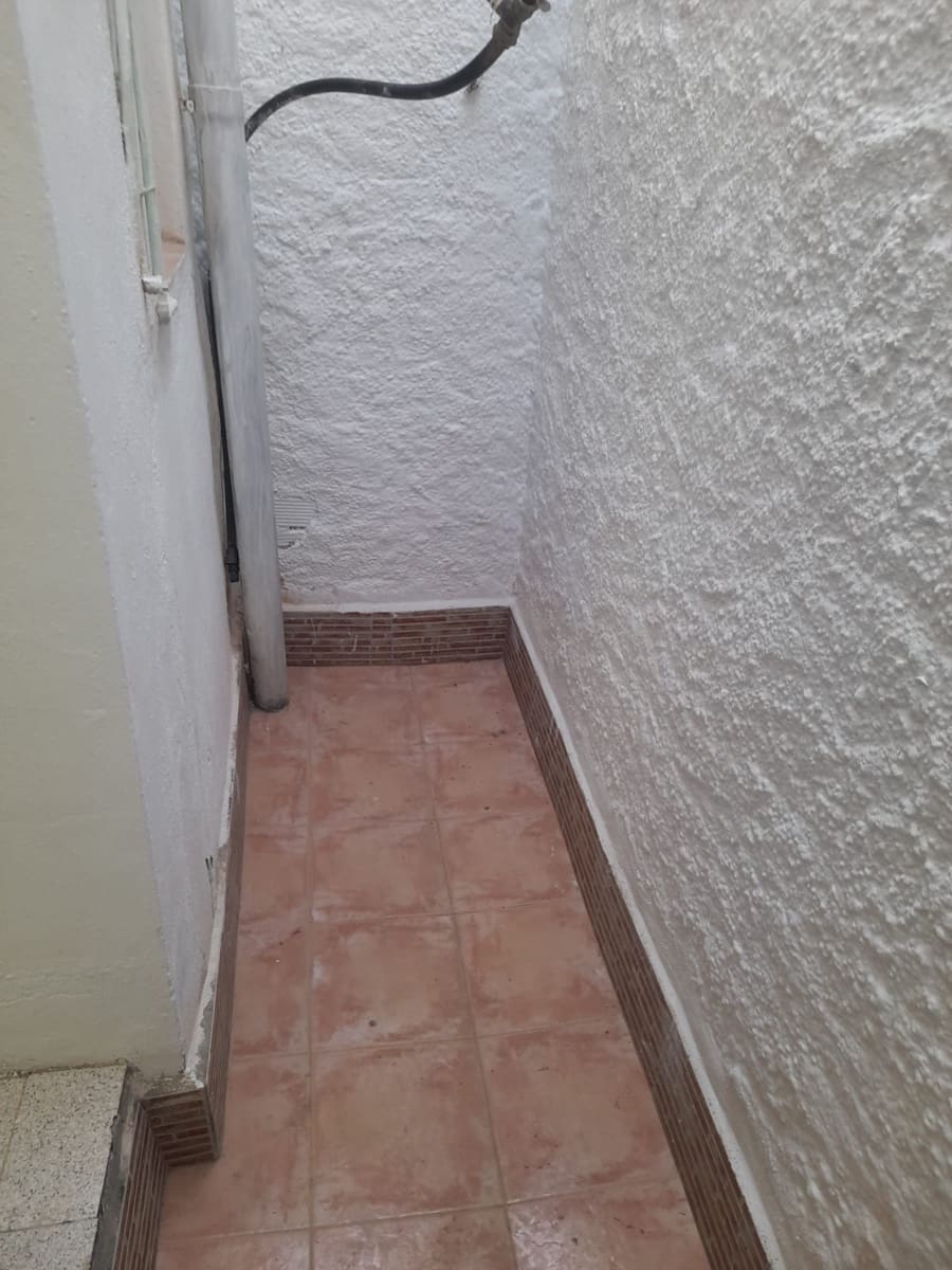Casa de 3 habitaciones en Colmenar en venta - 126.000 € (Ref: 9467836)