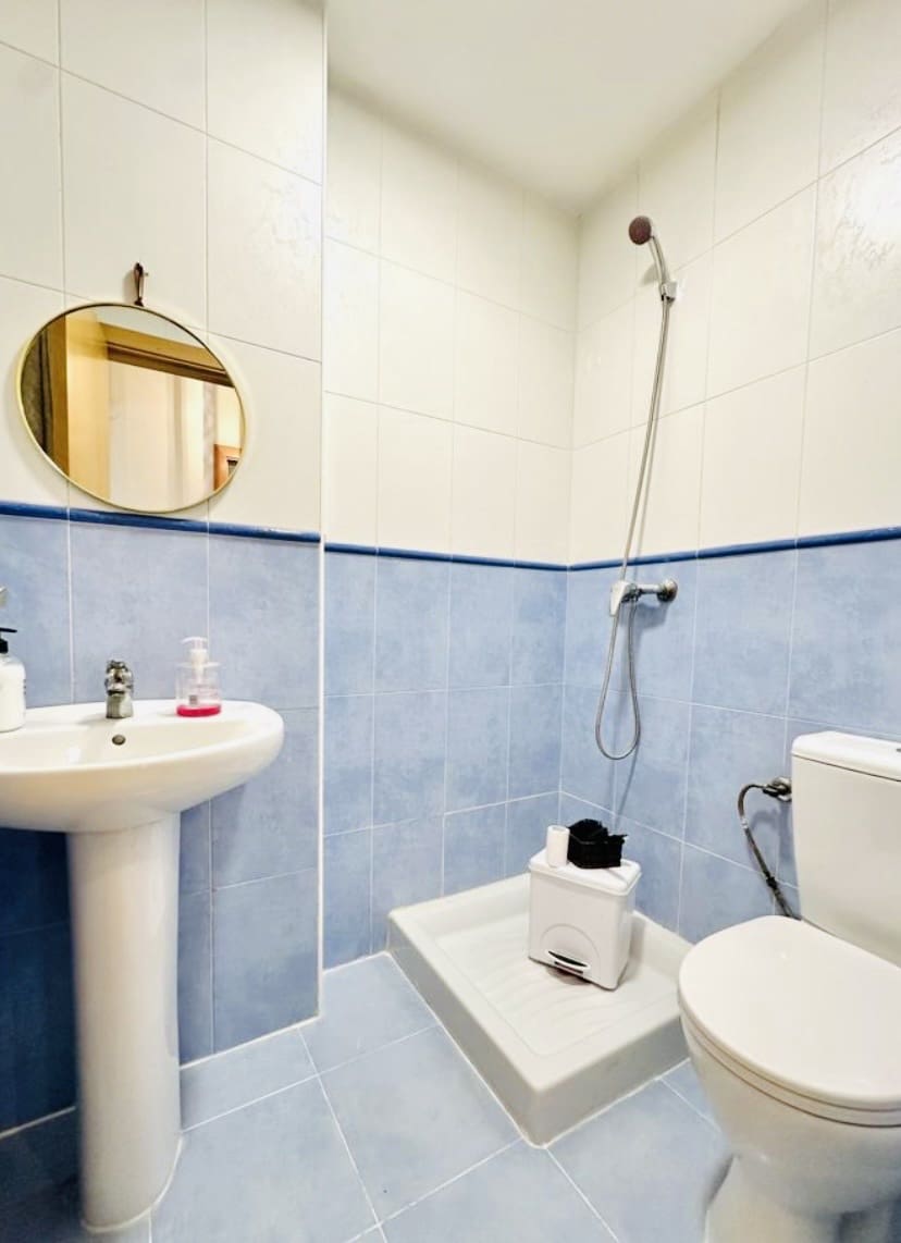 3 bedroom Villa for sale in Fuente de Piedra with pool garage - € 148,000 (Ref: 9500925)