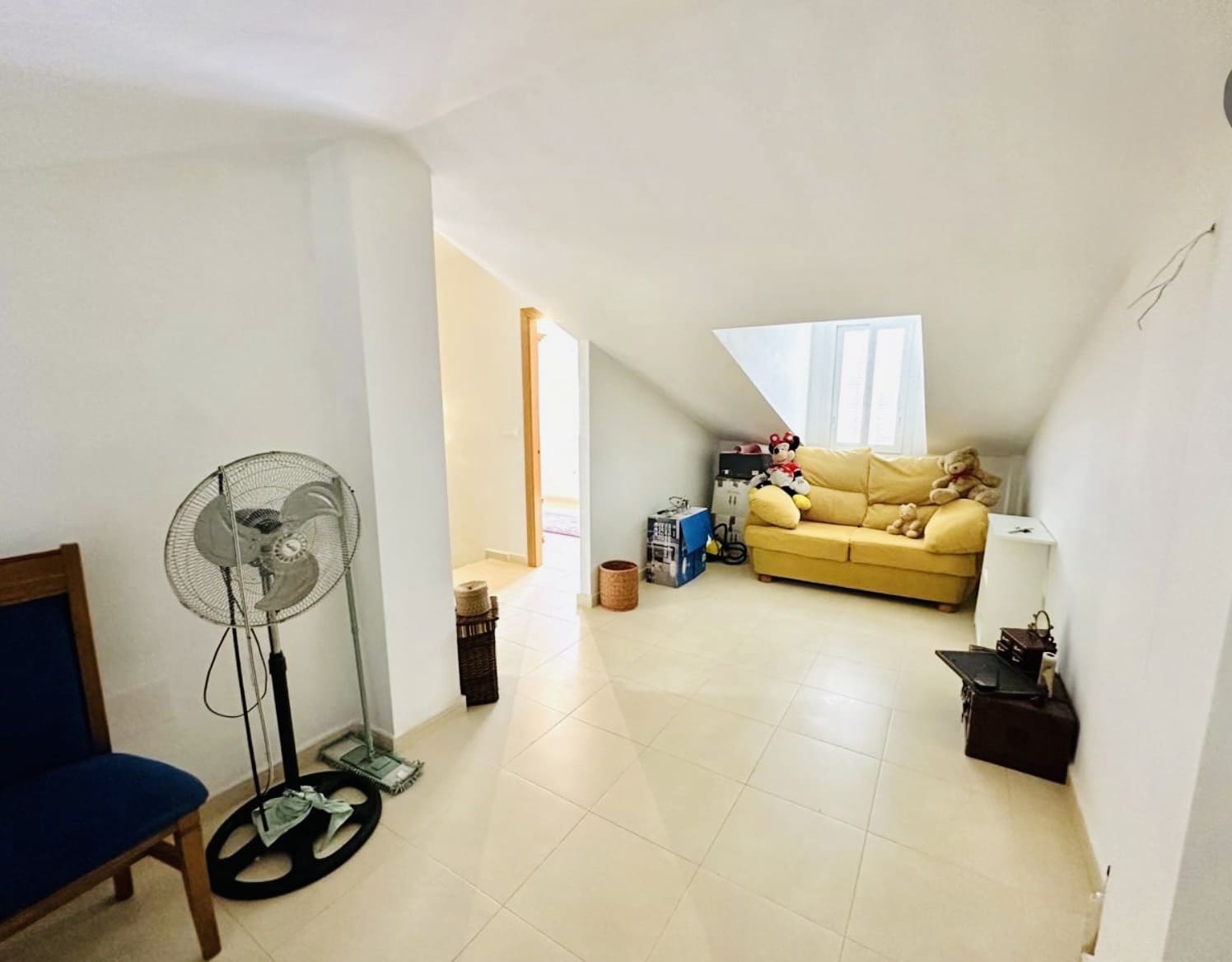 3 bedroom Villa for sale in Fuente de Piedra with pool garage - € 148,000 (Ref: 9500925)