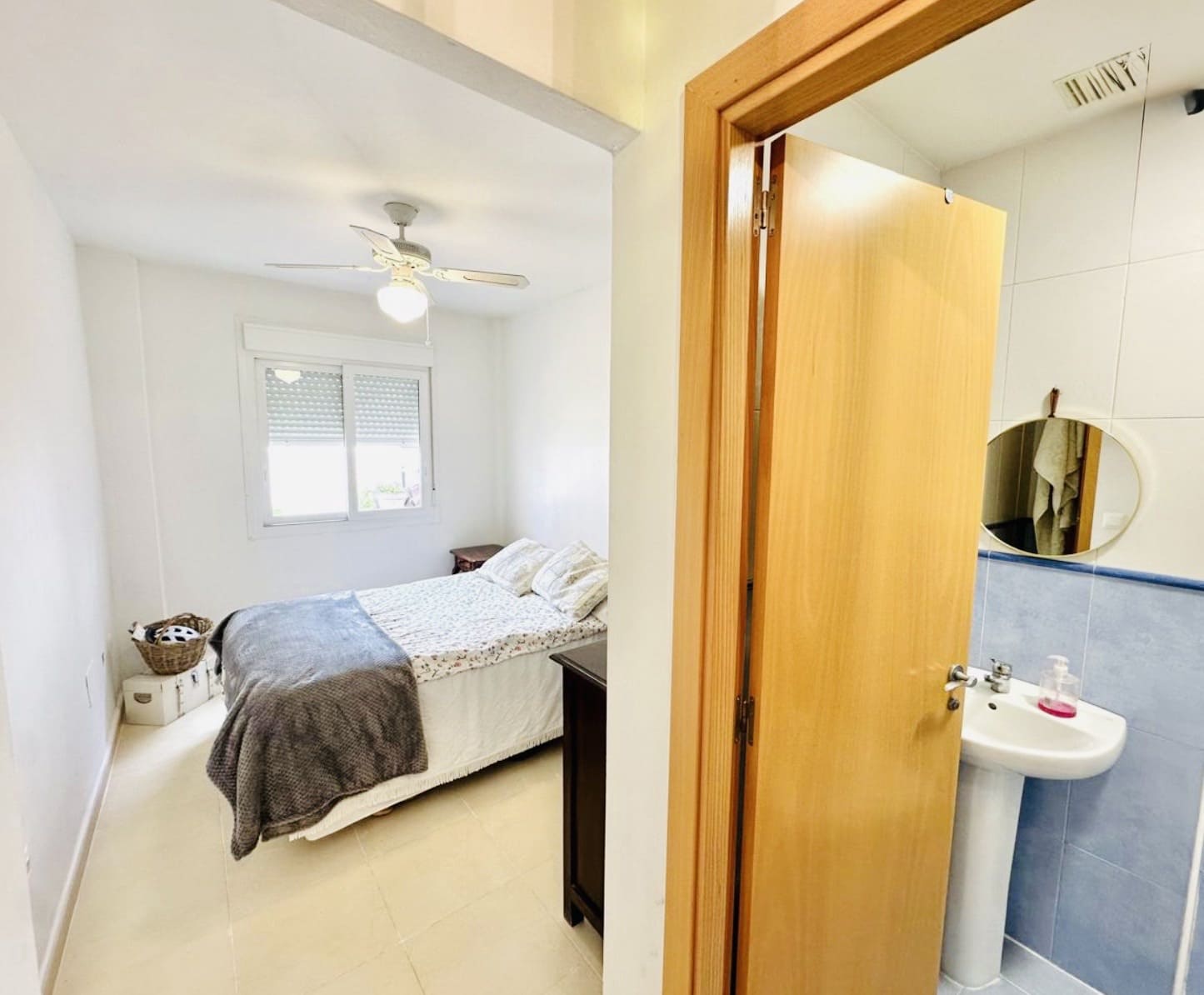 3 bedroom Villa for sale in Fuente de Piedra with pool garage - € 148,000 (Ref: 9500925)