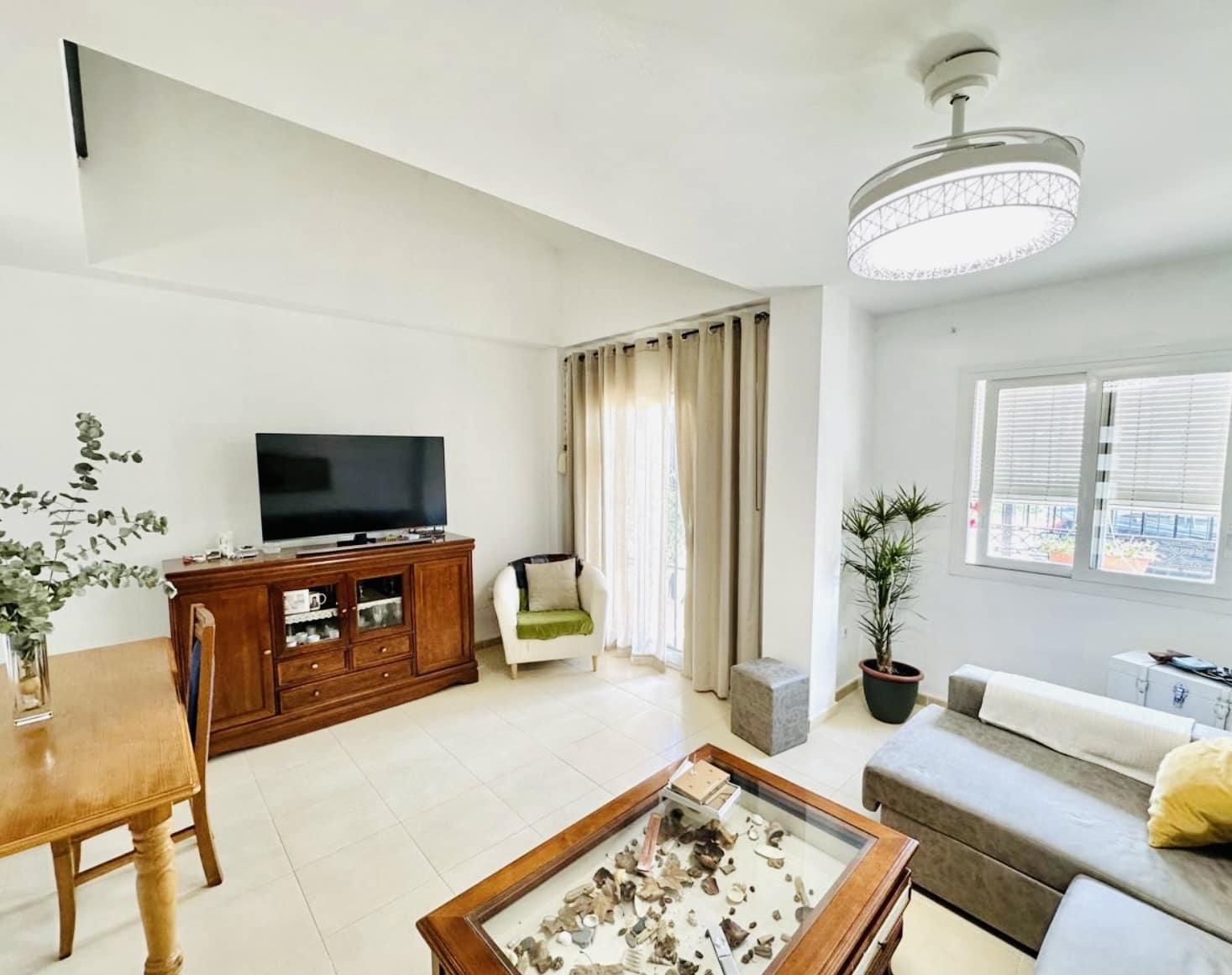 3 bedroom Villa for sale in Fuente de Piedra with pool garage - € 148,000 (Ref: 9500925)