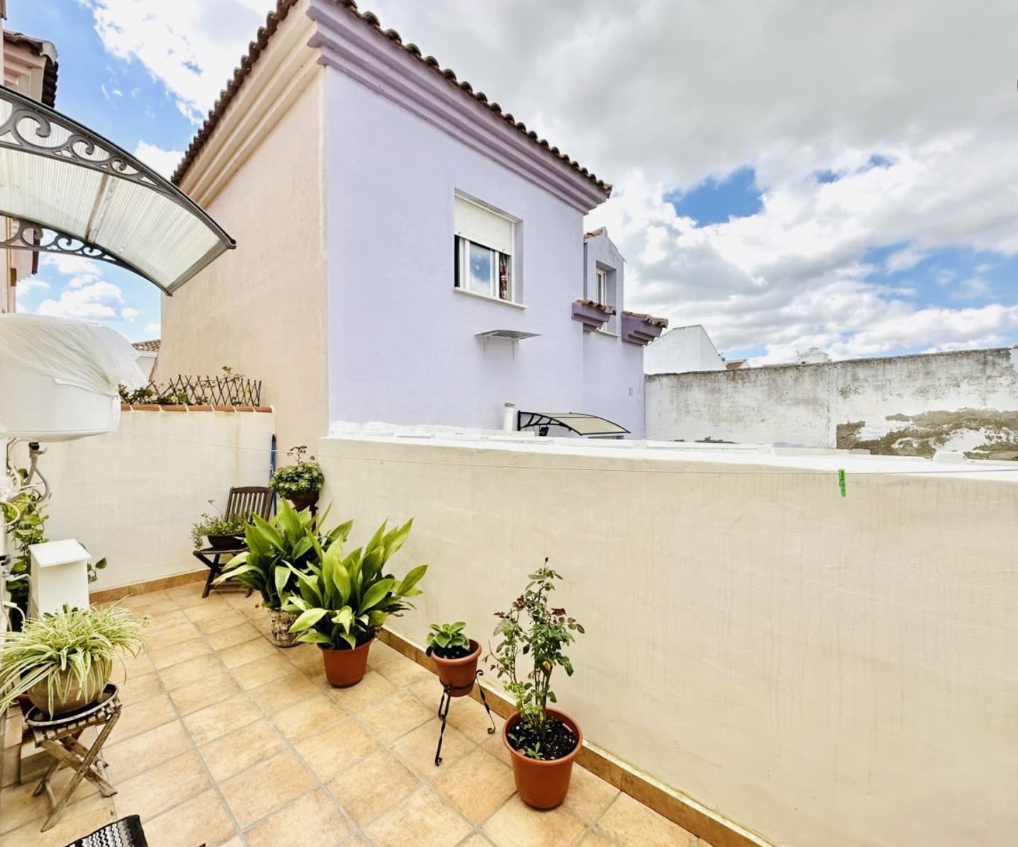 3 bedroom Villa for sale in Fuente de Piedra with pool garage - € 148,000 (Ref: 9500925)