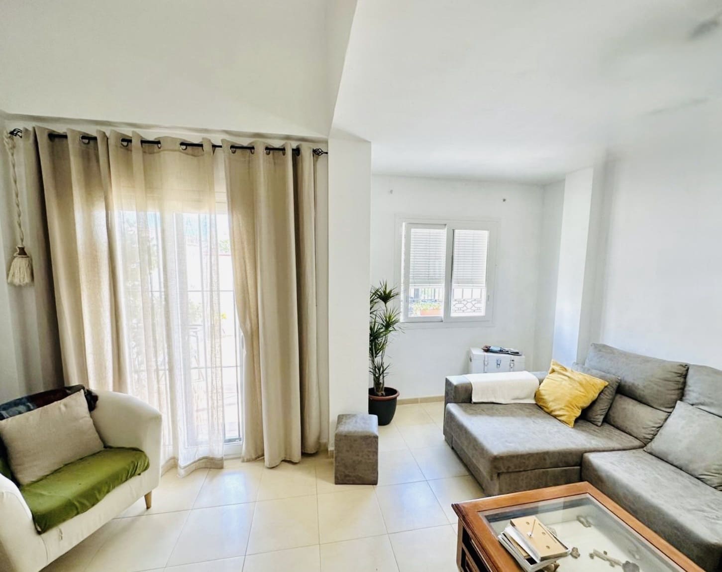 3 bedroom Villa for sale in Fuente de Piedra with pool garage - € 148,000 (Ref: 9500925)