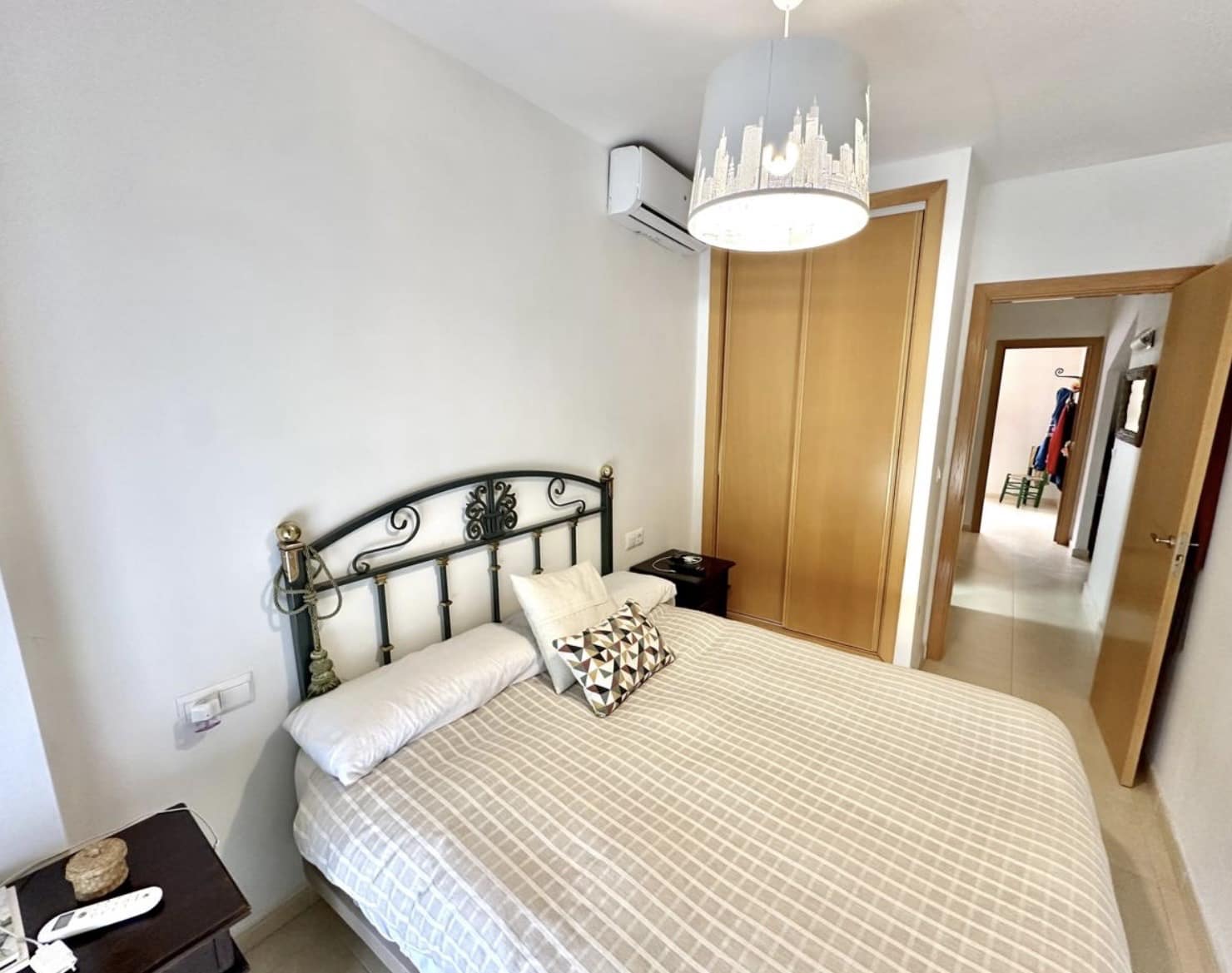 3 bedroom Villa for sale in Fuente de Piedra with pool garage - € 148,000 (Ref: 9500925)