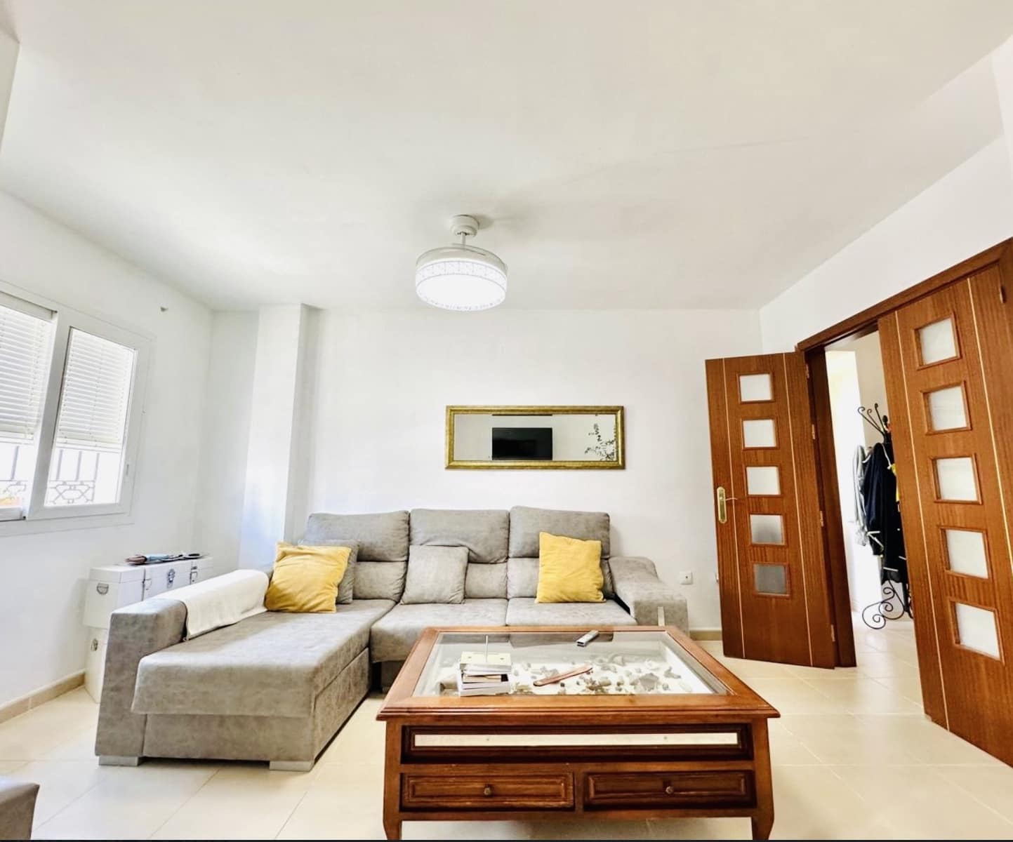 3 bedroom Villa for sale in Fuente de Piedra with pool garage - € 148,000 (Ref: 9500925)