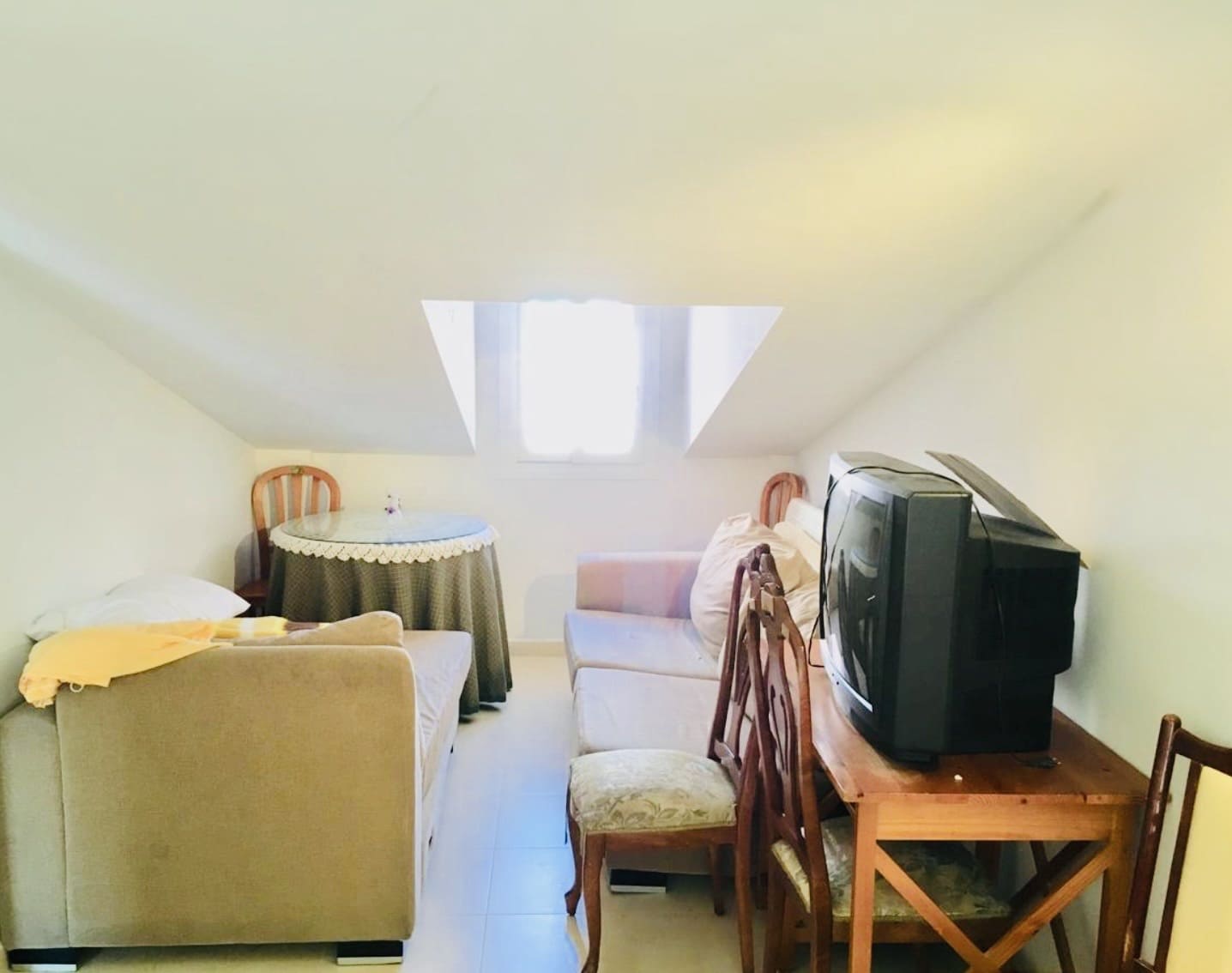 3 bedroom Villa for sale in Fuente de Piedra with pool garage - € 145,000 (Ref: 9503613)