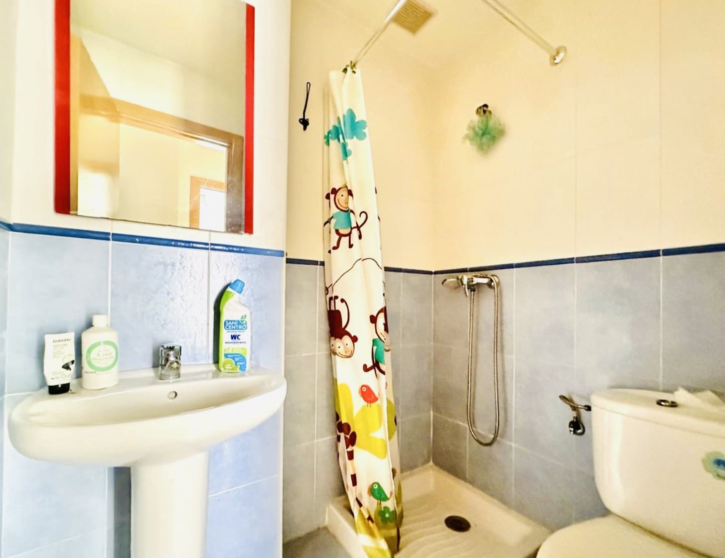 3 bedroom Villa for sale in Fuente de Piedra with pool garage - € 145,000 (Ref: 9503613)