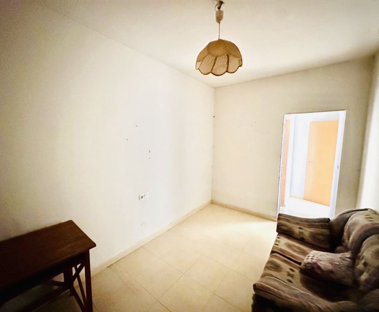 3 bedroom Villa for sale in Fuente de Piedra with pool garage - € 145,000 (Ref: 9503613)