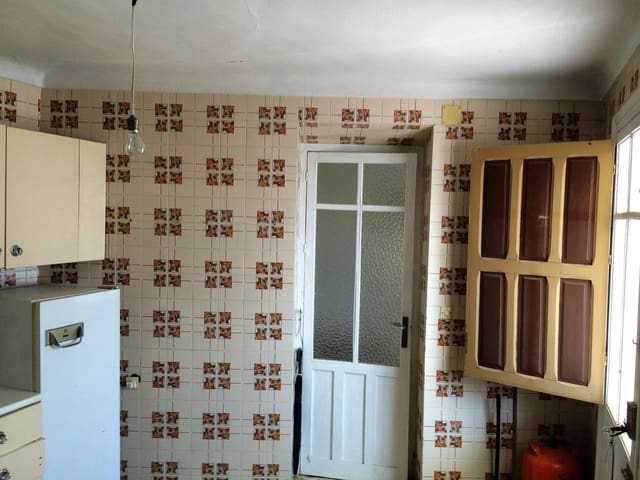 4 bedroom Townhouse for sale in Fuente de Piedra - € 58,000 (Ref: 9506244)