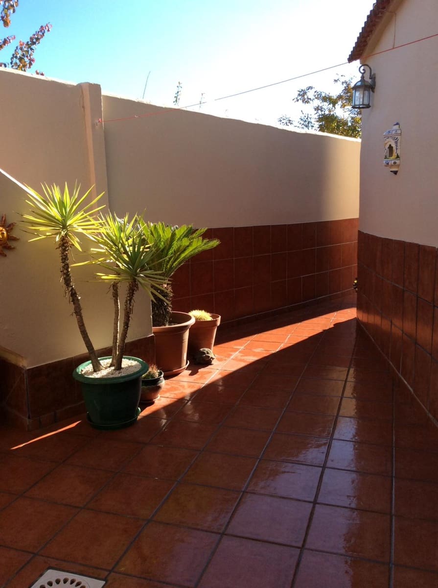 5 soveværelse Rækkehus til salg i Mollina med garage - € 170.000 (Ref: 9516421)