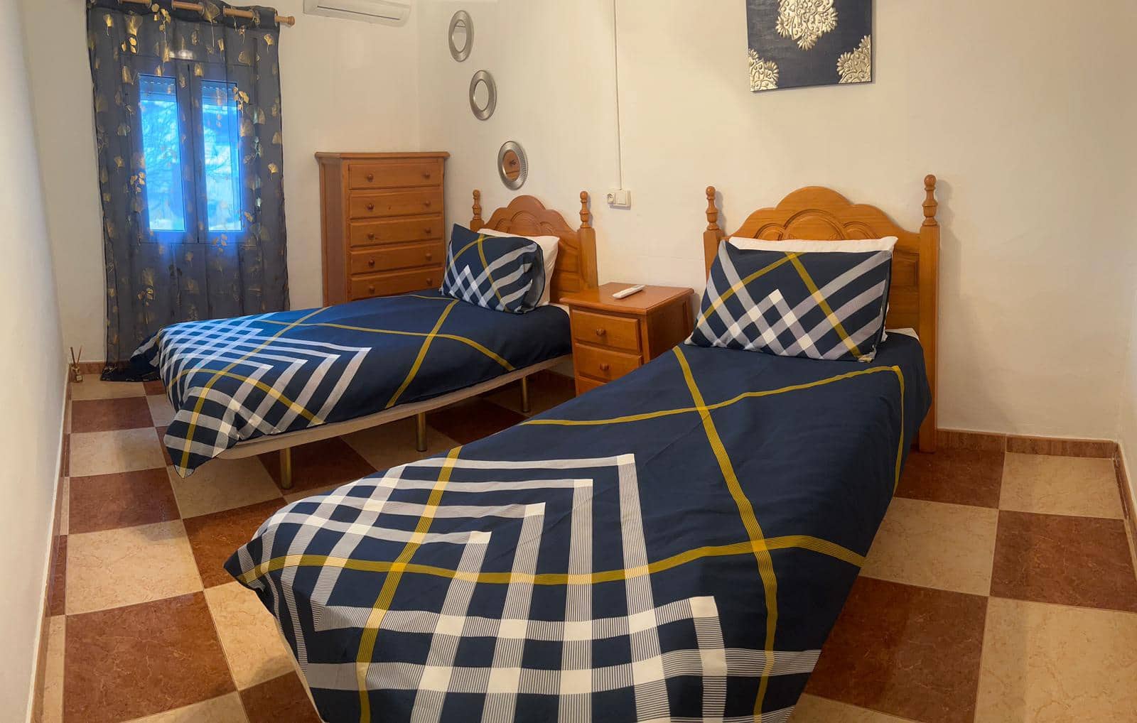 5 soveværelse Rækkehus til salg i Mollina med garage - € 170.000 (Ref: 9516421)