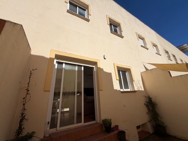 3 chambre Maison de Ville à vendre à Fuente de Piedra avec piscine garage - 134 000 € (Ref: 9523603)