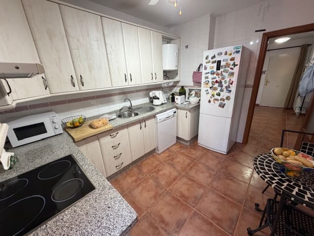 3 sypialnia Dom na sprzedaż w Fuente de Piedra z basenem - 125 000 € (Ref: 9571968)